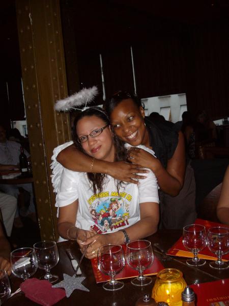 Enterrement de vie de jeune fille oblige: ma belle soeur & me