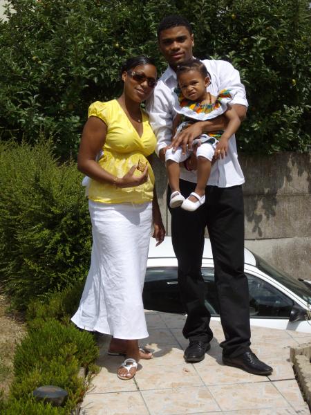 Ben voila le 29.06.08 nous avons baptisé cette petite folle de Léana.